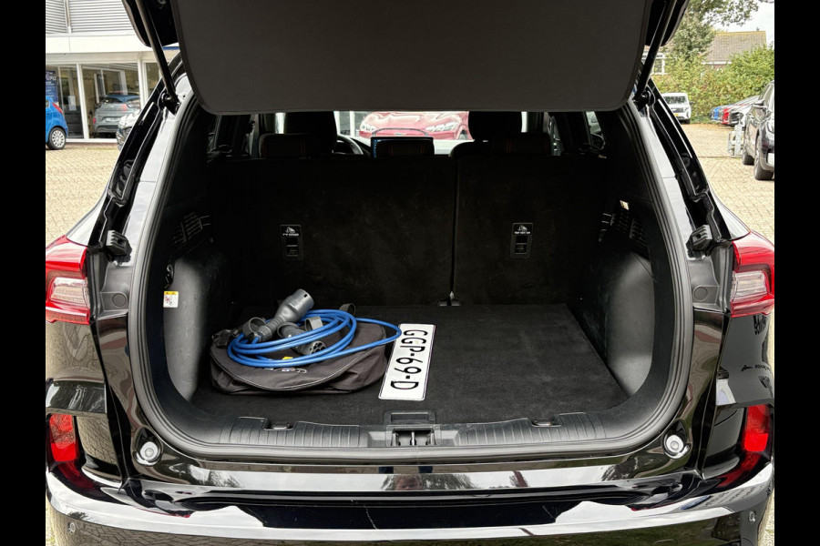 Ford Kuga 2.5 PHEV ST-Line 243pk | Wegklapbare trekhaak | Winter Pack | Ford Kuga 2.5 PHEV ST-Line 243pk | Wegklapbare trekhaak | Winter Pack |
