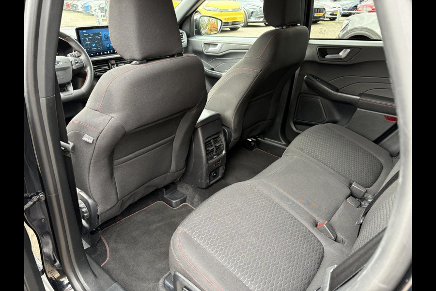 Ford Kuga 2.5 PHEV ST-Line 243pk | Wegklapbare trekhaak | Winter Pack | Ford Kuga 2.5 PHEV ST-Line 243pk | Wegklapbare trekhaak | Winter Pack |