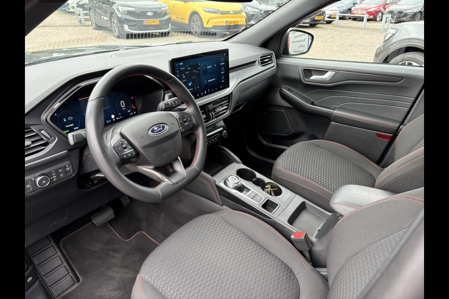 Ford Kuga 2.5 PHEV ST-Line 243pk | Wegklapbare trekhaak | Winter Pack | Ford Kuga 2.5 PHEV ST-Line 243pk | Wegklapbare trekhaak | Winter Pack |