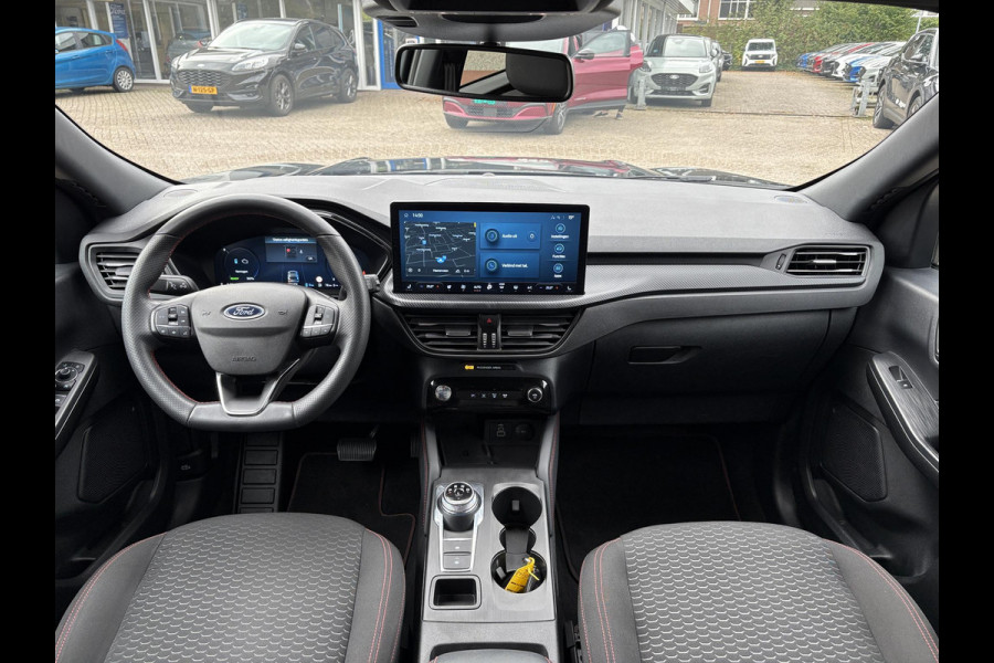 Ford Kuga 2.5 PHEV ST-Line 243pk | Wegklapbare trekhaak | Winter Pack | Ford Kuga 2.5 PHEV ST-Line 243pk | Wegklapbare trekhaak | Winter Pack |