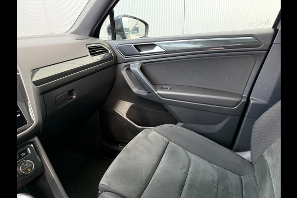 Volkswagen Tiguan Allspace 1.4 TSI | 7p. | R-Line | Pano | NL