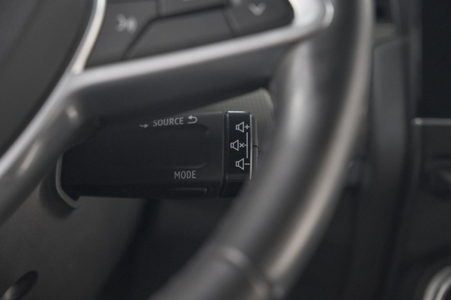 Renault Arkana 1.6 E-Tech Hybrid 145 Intens | Camera | Dodehoekdetectie | Adaptieve Cruise Control