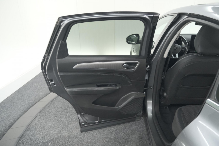Renault Arkana 1.6 E-Tech Hybrid 145 Intens | Camera | Dodehoekdetectie | Adaptieve Cruise Control