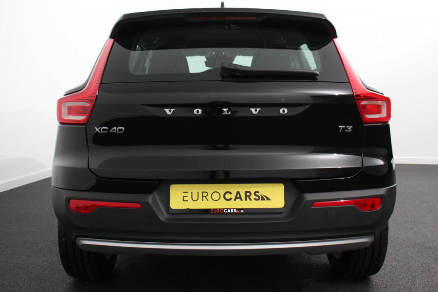 Volvo XC40 1.5 T3 163 pk Automaat Momentum | Navigatie | Apple Carplay / Android Auto | Parkeersensor achter | Adaptive Cruise Control | Virtual Cockpit | Stoelverwarming | LED kop- en mistlampen | Sensus Connect met High Performance Sound | Inductielader | Lane Assist Volvo XC40 1.5 T3 163 pk Automaat Momentum | Navigatie | Apple Carplay / Android Auto | Parkeersensor achter | Adaptive Cruise Control | Virtual Cockpit | Stoelverwarming | LED kop- en mistlampen | Sensus Connect met High Performance Sound | Inductielader | Lane Assist