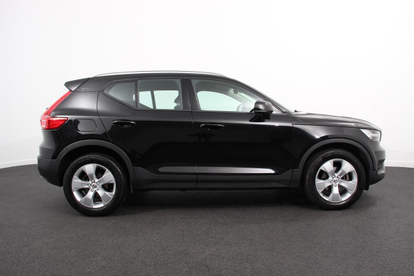 Volvo XC40 1.5 T3 163 pk Automaat Momentum | Navigatie | Apple Carplay / Android Auto | Parkeersensor achter | Adaptive Cruise Control | Virtual Cockpit | Stoelverwarming | LED kop- en mistlampen | Sensus Connect met High Performance Sound | Inductielader | Lane Assist Volvo XC40 1.5 T3 163 pk Automaat Momentum | Navigatie | Apple Carplay / Android Auto | Parkeersensor achter | Adaptive Cruise Control | Virtual Cockpit | Stoelverwarming | LED kop- en mistlampen | Sensus Connect met High Performance Sound | Inductielader | Lane Assist