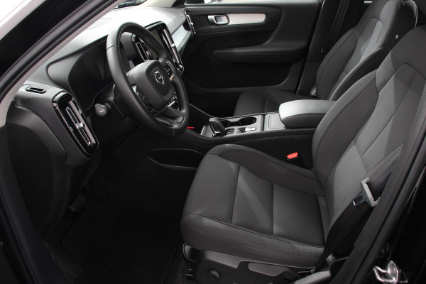 Volvo XC40 1.5 T3 163 pk Automaat Momentum | Navigatie | Apple Carplay / Android Auto | Parkeersensor achter | Adaptive Cruise Control | Virtual Cockpit | Stoelverwarming | LED kop- en mistlampen | Sensus Connect met High Performance Sound | Inductielader | Lane Assist Volvo XC40 1.5 T3 163 pk Automaat Momentum | Navigatie | Apple Carplay / Android Auto | Parkeersensor achter | Adaptive Cruise Control | Virtual Cockpit | Stoelverwarming | LED kop- en mistlampen | Sensus Connect met High Performance Sound | Inductielader | Lane Assist