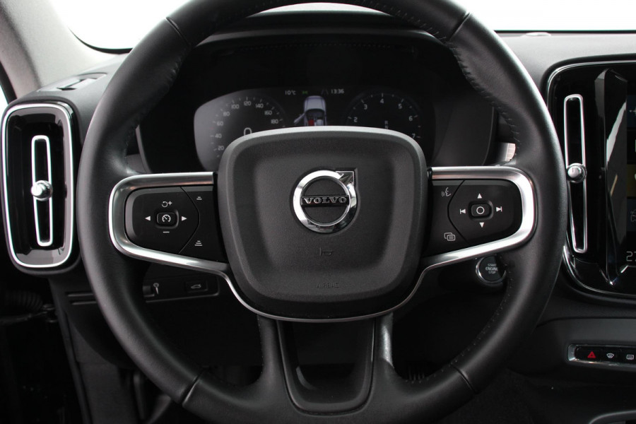 Volvo XC40 1.5 T3 163 pk Automaat Momentum | Navigatie | Apple Carplay / Android Auto | Parkeersensor achter | Adaptive Cruise Control | Virtual Cockpit | Stoelverwarming | LED kop- en mistlampen | Sensus Connect met High Performance Sound | Inductielader | Lane Assist Volvo XC40 1.5 T3 163 pk Automaat Momentum | Navigatie | Apple Carplay / Android Auto | Parkeersensor achter | Adaptive Cruise Control | Virtual Cockpit | Stoelverwarming | LED kop- en mistlampen | Sensus Connect met High Performance Sound | Inductielader | Lane Assist