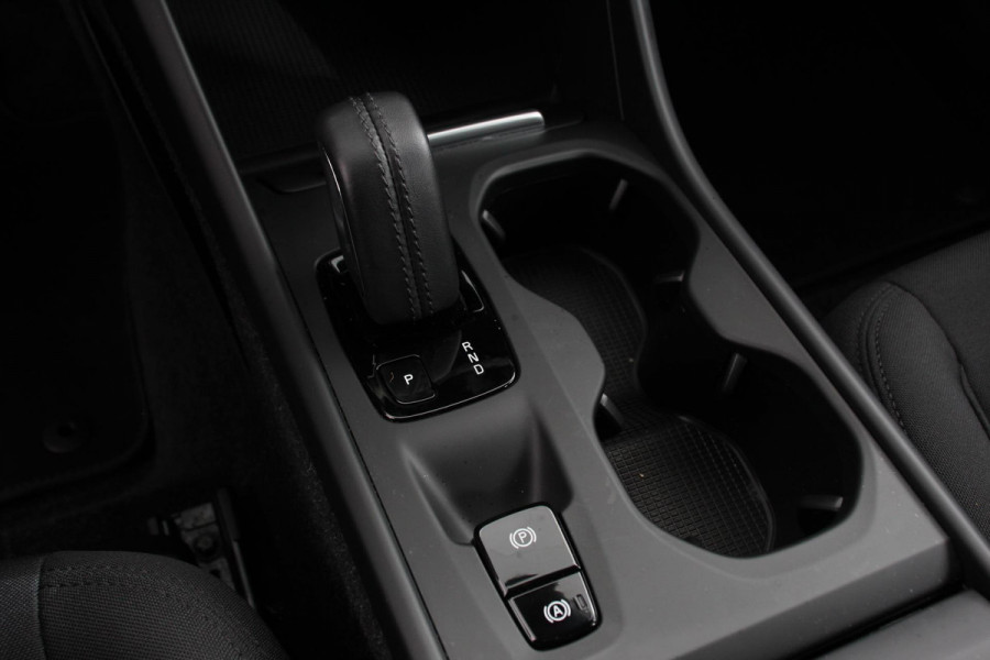 Volvo XC40 1.5 T3 163 pk Automaat Momentum | Navigatie | Apple Carplay / Android Auto | Parkeersensor achter | Adaptive Cruise Control | Virtual Cockpit | Stoelverwarming | LED kop- en mistlampen | Sensus Connect met High Performance Sound | Inductielader | Lane Assist Volvo XC40 1.5 T3 163 pk Automaat Momentum | Navigatie | Apple Carplay / Android Auto | Parkeersensor achter | Adaptive Cruise Control | Virtual Cockpit | Stoelverwarming | LED kop- en mistlampen | Sensus Connect met High Performance Sound | Inductielader | Lane Assist