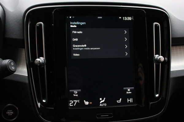 Volvo XC40 1.5 T3 163 pk Automaat Momentum | Navigatie | Apple Carplay / Android Auto | Parkeersensor achter | Adaptive Cruise Control | Virtual Cockpit | Stoelverwarming | LED kop- en mistlampen | Sensus Connect met High Performance Sound | Inductielader | Lane Assist Volvo XC40 1.5 T3 163 pk Automaat Momentum | Navigatie | Apple Carplay / Android Auto | Parkeersensor achter | Adaptive Cruise Control | Virtual Cockpit | Stoelverwarming | LED kop- en mistlampen | Sensus Connect met High Performance Sound | Inductielader | Lane Assist