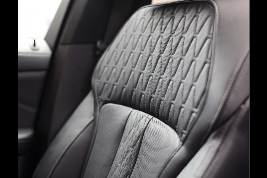 BMW X5 45e xDrive High Executive | Pano - Trekhaak - Dealer odh.