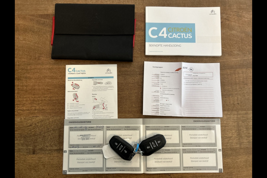 Citroën C4 Cactus 1.2 110pk Origins Navi, Carplay, LMV, 1e Eigenaar Citroën C4 Cactus 1.2 110pk Origins Navi, Carplay, LMV, 1e Eigenaar