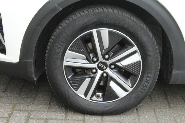 Kia Niro 1.6 GDi Hybrid 141pk DynamicPlusLine DCT6 NL-Auto NAP Clima Cruise Navi Camera Carplay 16"LMV Leder Afn. Trekhaak 1300kg