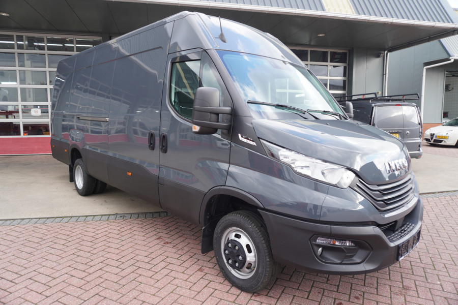 Iveco Daily 35C18HV 3.0 180PK 410L H2 Automaat nr. v129 | Dubbel lucht | Airco | Navi | Camera | Trekhaak 3500kg