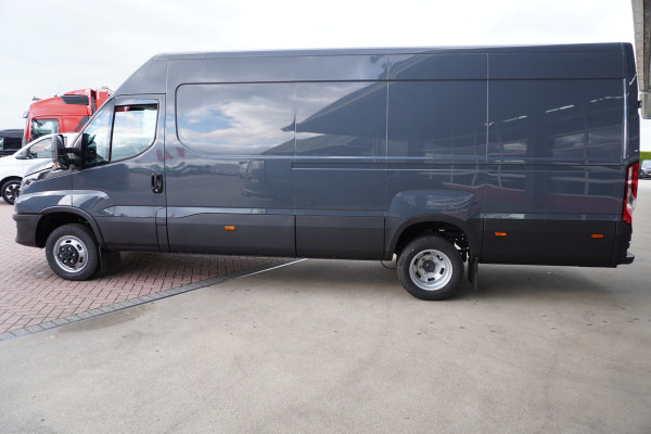 Iveco Daily 35C18HV 3.0 180PK 410L H2 Automaat nr. v129 | Dubbel lucht | Airco | Navi | Camera | Trekhaak 3500kg