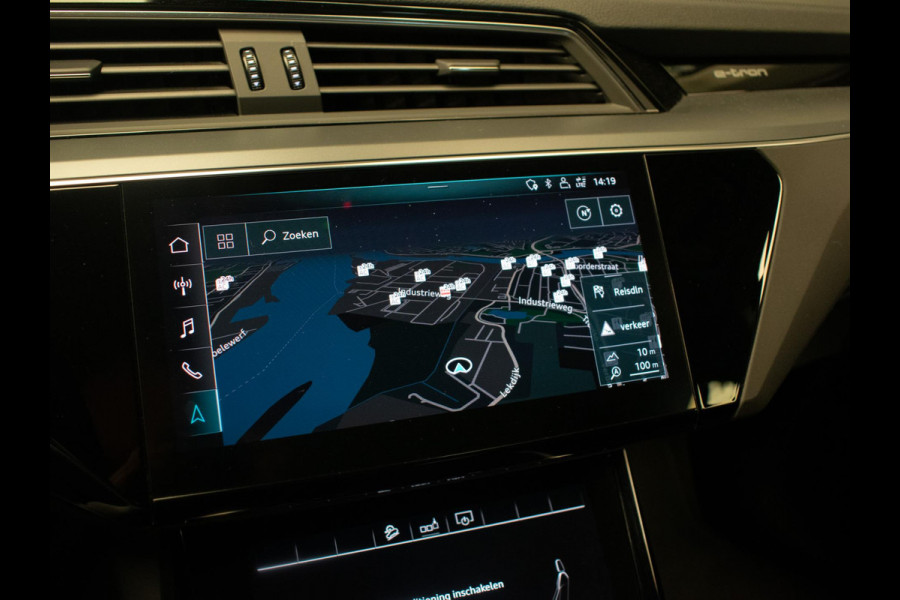 Audi e-tron E-tron 50 quattro Launch edition 71 kWh Sport (APPLE CARPLAY,LED,PDC,SPORTSTOELEN,DIGITALE COCKPIT,NETTESTAAT) Audi e-tron E-tron 50 quattro Launch edition 71 kWh Sport (APPLE CARPLAY,LED,PDC,SPORTSTOELEN,DIGITALE COCKPIT,NETTESTAAT)