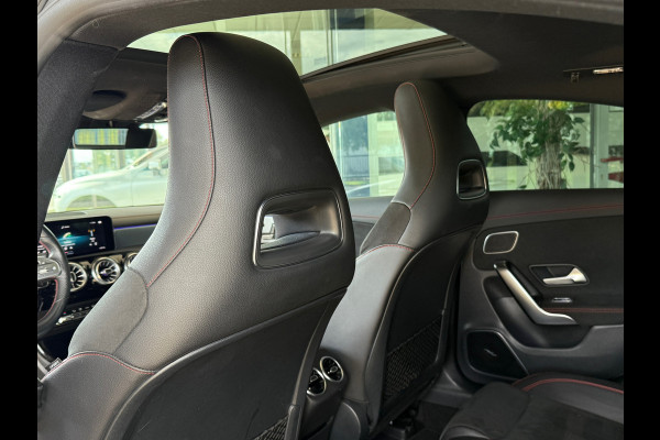 Mercedes-Benz CLA-Klasse 250 4MATIC Premium Plus Pano|Burmester|Memory|HuD|Sfeer Mercedes-Benz CLA-Klasse 250 4MATIC Premium Plus Pano|Burmester|Memory|HuD|Sfeer