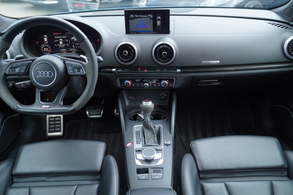 Audi RS3 Sportback 2.5 TFSI RS 3 Quattro | 400PK | Schuif/kanteldak | RS-zetels | Camera | Virtual Cockpit | SepangBlau |