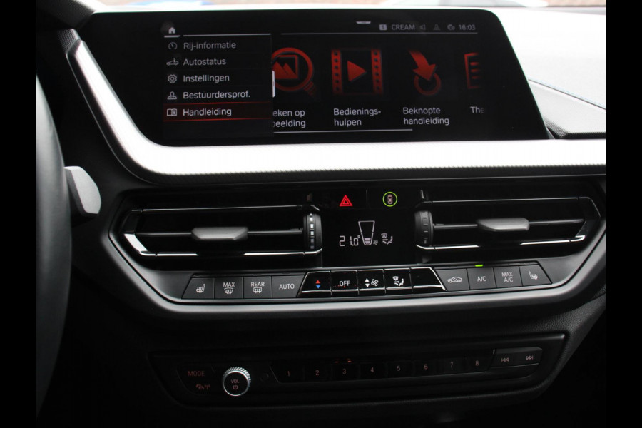 BMW 1-serie 118i M-Sport Climate Control Cruise control Stoelverwarming LED Parkeersensoren Apple carplay / Andriod auto Navigatie