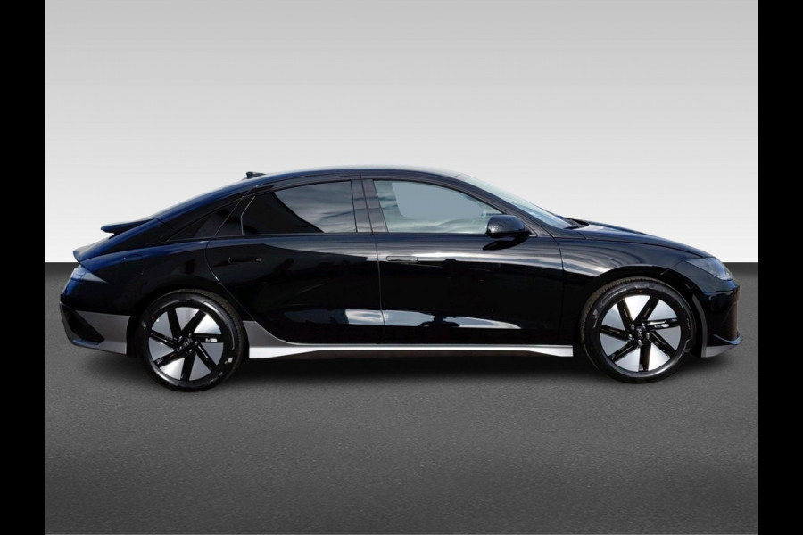 Hyundai IONIQ 6 Connect 77.4 kWh VAN €56.290 VOOR €46.290 Hyundai IONIQ 6 Connect 77.4 kWh VAN €56.290 VOOR €46.290