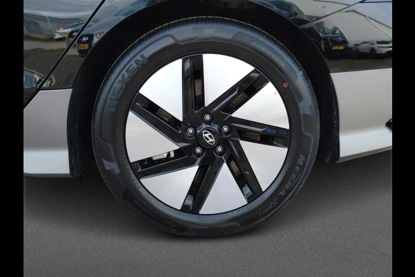 Hyundai IONIQ 6 Connect 77.4 kWh VAN €56.290 VOOR €46.290 Hyundai IONIQ 6 Connect 77.4 kWh VAN €56.290 VOOR €46.290