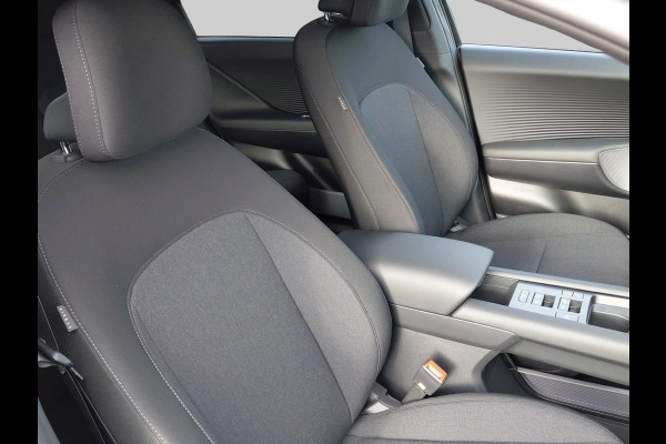 Hyundai IONIQ 6 Connect 77.4 kWh VAN €56.290 VOOR €46.290 Hyundai IONIQ 6 Connect 77.4 kWh VAN €56.290 VOOR €46.290