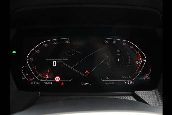 BMW 1-serie 118i M-Sport Climate Control Cruise control Stoelverwarming LED Parkeersensoren Apple carplay / Andriod auto Navigatie