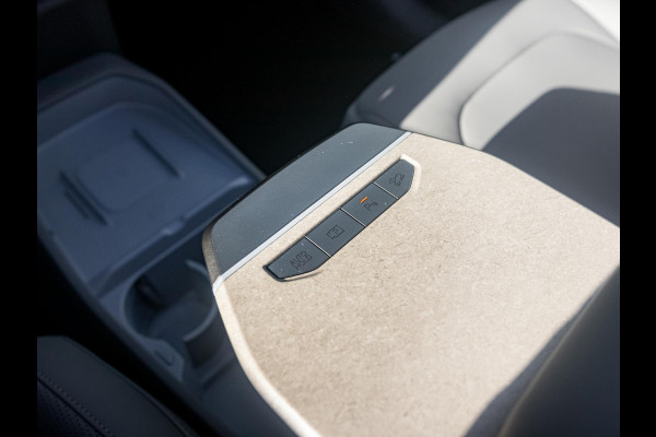 Kia EV3 Plus Advanced 58.3 kWh | Leder | Stoel verwarming | Digital key