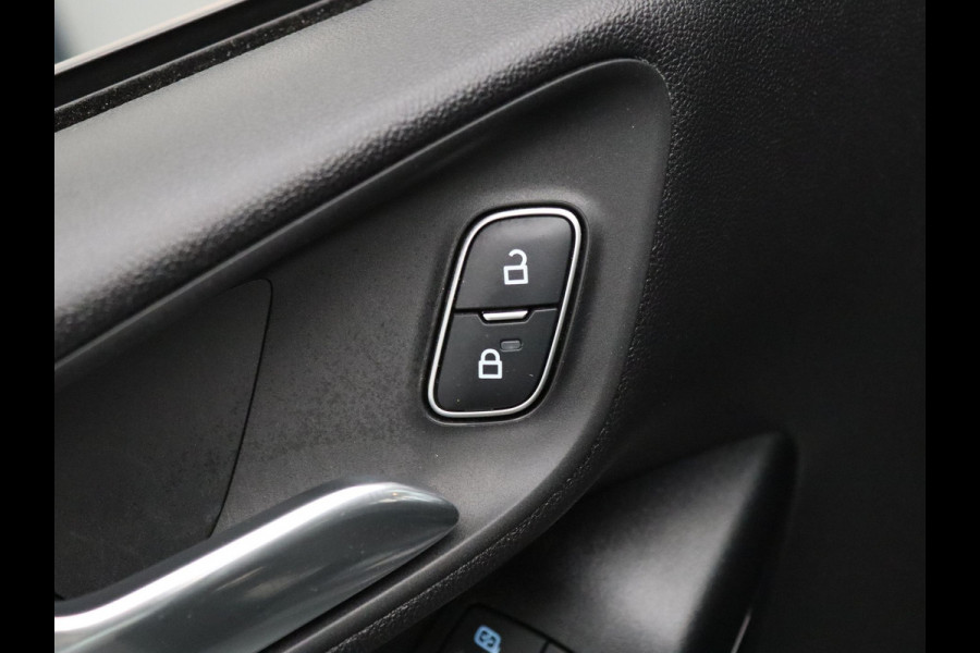 Ford Fiesta 85pk Trend Cruise | Climate | Carplay | Navi | Parkeersens. achter Ford Fiesta 85pk Trend Cruise | Climate | Carplay | Navi | Parkeersens. achter