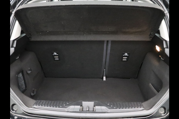 Ford Fiesta 85pk Trend Cruise | Climate | Carplay | Navi | Parkeersens. achter Ford Fiesta 85pk Trend Cruise | Climate | Carplay | Navi | Parkeersens. achter