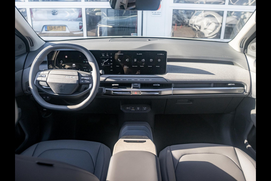 Kia EV3 Plus Advanced 81.4 kWh | Uit voorraad, dus snel rijden | 600km Rijbereik | Navi | 19" | Adapt. Cruise | Clima | Schuif/Kanteldak | Stoel&Stuurverw. | Priv Glass | BSM | Harman Kardon Kia EV3 Plus Advanced 81.4 kWh | Uit voorraad, dus snel rijden | 600km Rijbereik | Navi | 19" | Adapt. Cruise | Clima | Schuif/Kanteldak | Stoel&Stuurverw. | Priv Glass | BSM | Harman Kardon