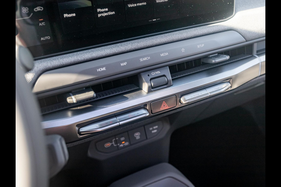 Kia EV3 Plus Advanced 81.4 kWh | Uit voorraad, dus snel rijden | 600km Rijbereik | Navi | 19" | Adapt. Cruise | Clima | Schuif/Kanteldak | Stoel&Stuurverw. | Priv Glass | BSM | Harman Kardon Kia EV3 Plus Advanced 81.4 kWh | Uit voorraad, dus snel rijden | 600km Rijbereik | Navi | 19" | Adapt. Cruise | Clima | Schuif/Kanteldak | Stoel&Stuurverw. | Priv Glass | BSM | Harman Kardon