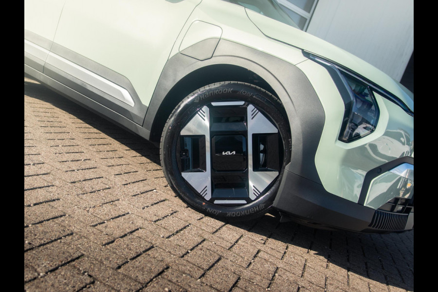 Kia EV3 Plus Advanced 81.4 kWh | Uit voorraad, dus snel rijden | 600km Rijbereik | Navi | 19" | Adapt. Cruise | Clima | Schuif/Kanteldak | Stoel&Stuurverw. | Priv Glass | BSM | Harman Kardon Kia EV3 Plus Advanced 81.4 kWh | Uit voorraad, dus snel rijden | 600km Rijbereik | Navi | 19" | Adapt. Cruise | Clima | Schuif/Kanteldak | Stoel&Stuurverw. | Priv Glass | BSM | Harman Kardon