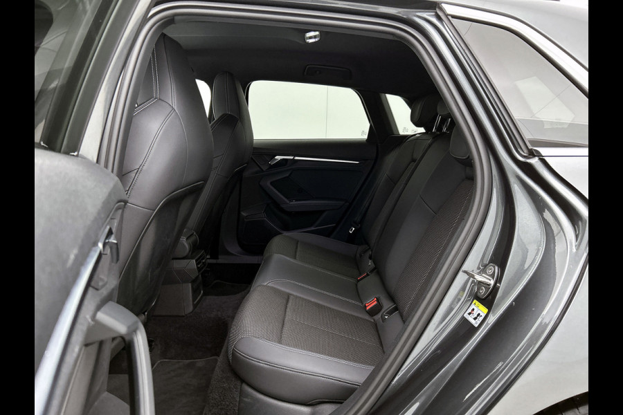 Audi A3 Sportback 35 TFSI S edition (STOELVERWARMING, SPORTSTOELEN, LED, CLIMA, 1e EIGENAAR, GOED ONDERHOUDEN) Audi A3 Sportback 35 TFSI S edition (STOELVERWARMING, SPORTSTOELEN, LED, CLIMA, 1e EIGENAAR, GOED ONDERHOUDEN)