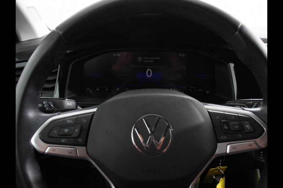 Volkswagen Taigo 1.0 TSI 110pk DSG Life Plus | Navigatie | Apple Carplay/Android Auto | Digitale Cockpit | Adaptive Cruise Control | Dab | Verwarmde stoelen