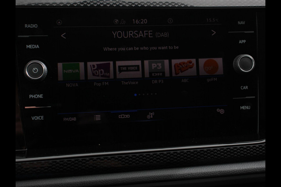 Volkswagen Taigo 1.0 TSI 110pk DSG Life Plus | Navigatie | Apple Carplay/Android Auto | Digitale Cockpit | Adaptive Cruise Control | Dab | Verwarmde stoelen