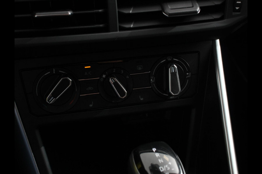 Volkswagen Taigo 1.0 TSI 110pk DSG Life Plus | Navigatie | Apple Carplay/Android Auto | Digitale Cockpit | Adaptive Cruise Control | Dab | Verwarmde stoelen