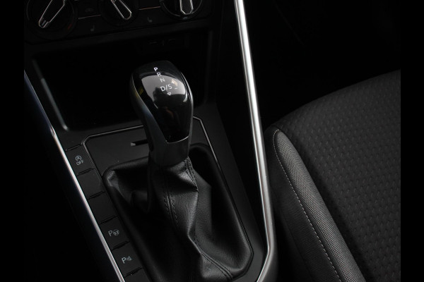 Volkswagen Taigo 1.0 TSI 110pk DSG Life Plus | Navigatie | Apple Carplay/Android Auto | Digitale Cockpit | Adaptive Cruise Control | Dab | Verwarmde stoelen