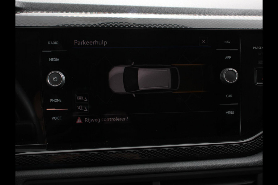 Volkswagen Taigo 1.0 TSI 110pk DSG Life Plus | Navigatie | Apple Carplay/Android Auto | Digitale Cockpit | Adaptive Cruise Control | Dab | Verwarmde stoelen