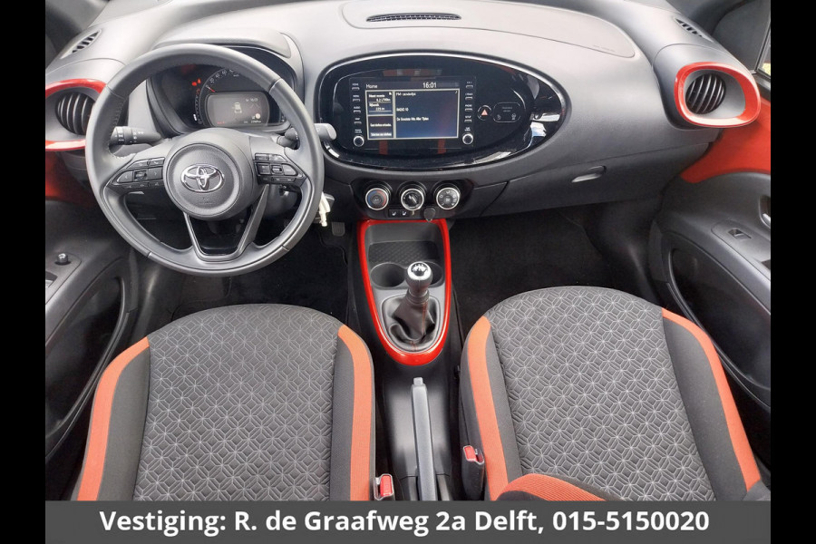 Toyota Aygo X 1.0 VVT-i MT Pulse | Stoelverwarming | Apple Carplay & AndroidAUTO | Privacy Glass | Camera | Toyota Aygo X 1.0 VVT-i MT Pulse | Stoelverwarming | Apple Carplay & AndroidAUTO | Privacy Glass | Camera |
