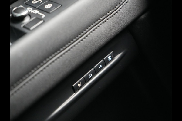 Land Rover Range Rover Evoque P250 AWD R-Dynamic SE 250pk Dealer O.H | Panodak | Head Up | 360 Camera | Lederen Sportstoelen Memory & Verwarmd | Stuur Verwarmd | Apple Carplay | Navigatie | Blis | Keyless | Virtual | DAB | Land Rover Range Rover Evoque P250 AWD R-Dynamic SE 250pk Dealer O.H | Panodak | Head Up | 360 Camera | Lederen Sportstoelen Memory & Verwarmd | Stuur Verwarmd | Apple Carplay | Navigatie | Blis | Keyless | Virtual | DAB |