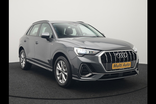 Audi Q3 45 TFSI e S Line Plug In Hybrid 245pk PHEV | Apple Carplay | Navigatie | Blis | Cruise Control | Virtual Cockpit | DAB | L.M"18 |