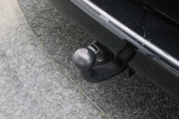 Volkswagen Transporter 2.0 TDI L2H1 DC Highline Automaat Navigatie, Cruise, Trekhaak, DAB, PDC, Bluetooth