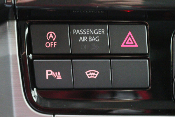 Volkswagen Transporter 2.0 TDI L2H1 DC Highline Automaat Navigatie, Cruise, Trekhaak, DAB, PDC, Bluetooth