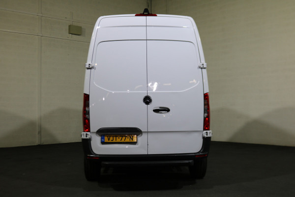 Mercedes-Benz eSprinter L2 H2 55 kWh Airco 270gr Achterdeuren Mercedes-Benz eSprinter L2 H2 55 kWh Airco 270gr Achterdeuren