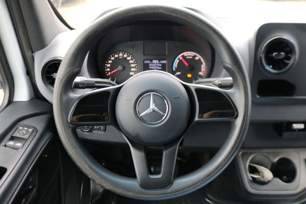 Mercedes-Benz eSprinter L2 H2 55 kWh Airco 270gr Achterdeuren Mercedes-Benz eSprinter L2 H2 55 kWh Airco 270gr Achterdeuren