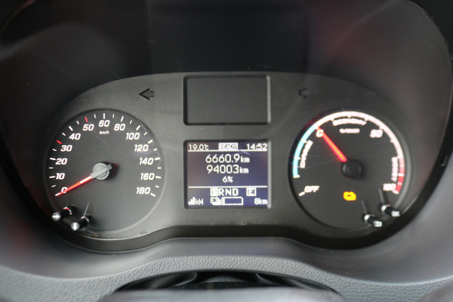 Mercedes-Benz eSprinter L2 H2 55 kWh Airco 270gr Achterdeuren Mercedes-Benz eSprinter L2 H2 55 kWh Airco 270gr Achterdeuren