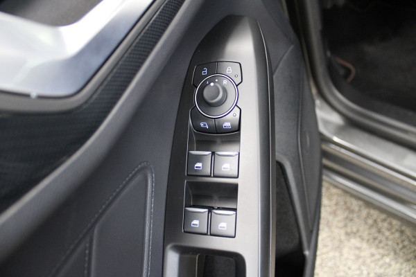 Ford FOCUS Wagon 1.0 EcoBoost Hybrid ST Line