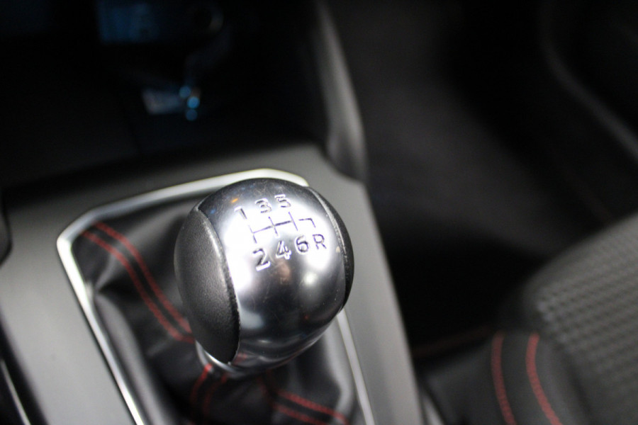Ford FOCUS Wagon 1.0 EcoBoost Hybrid ST Line