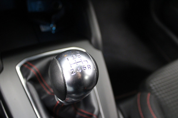 Ford FOCUS Wagon 1.0 EcoBoost Hybrid ST Line