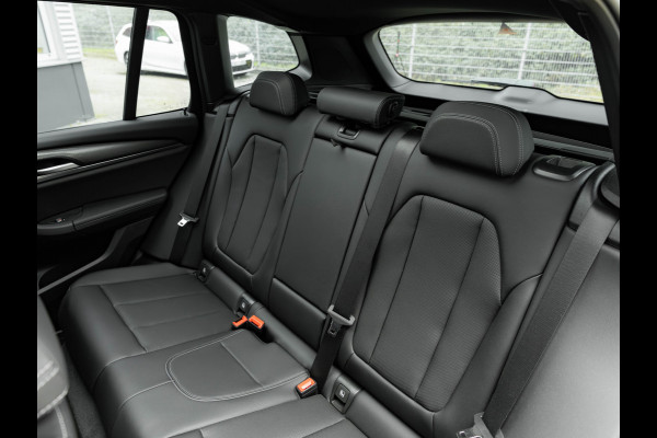 BMW X3 xDrive30e M-Sport - Pano - Memory - ACC - Harman Kardon - Camera BMW X3 xDrive30e M-Sport - Pano - Memory - ACC - Harman Kardon - Camera